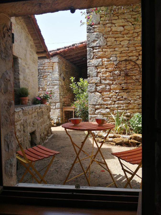 Traditional Stone Cottage Condac Exterior foto
